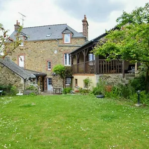 La Colline Maison De Famille A 100m De La Rance Hébergement de vacances